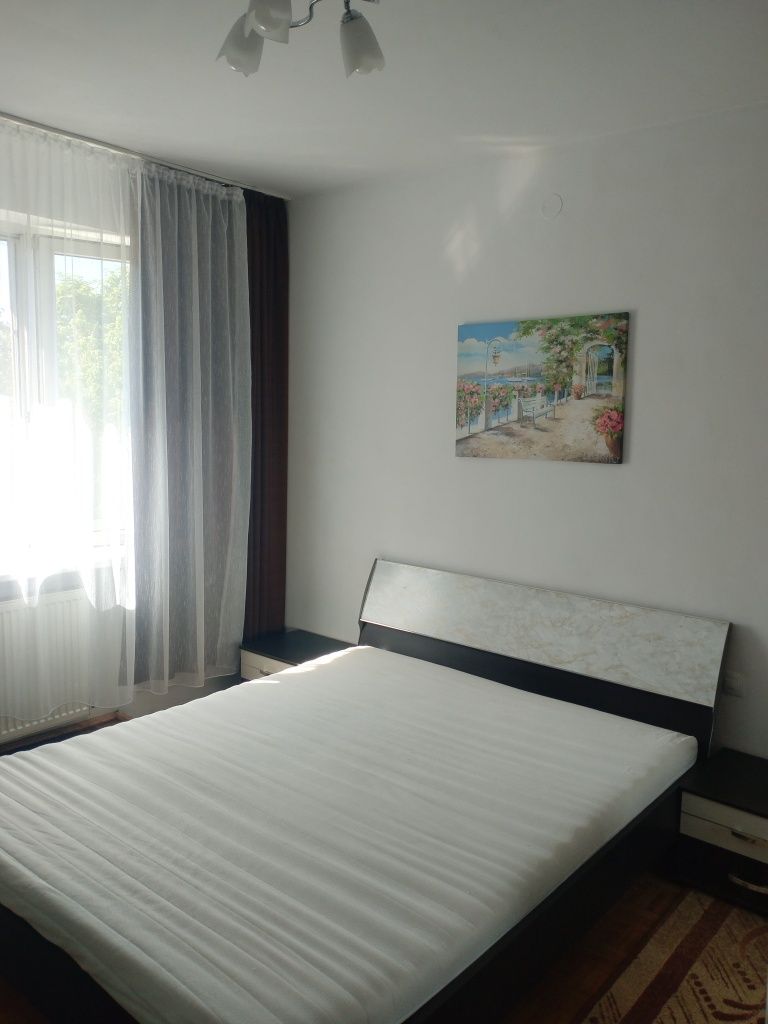 De inchiriat apartament 2 camere