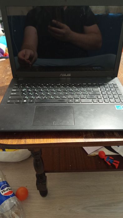 Лаптоп Asus x551m