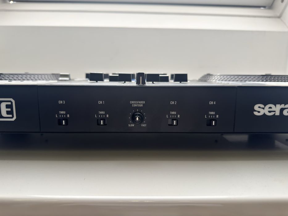 DJ миксер Rane FOUR