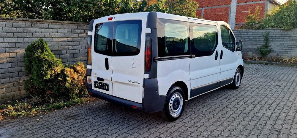 Opel Vivaro 8+1   1.9diesel‼️
