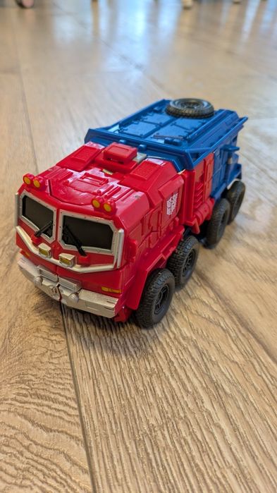 Трансформърс/кола