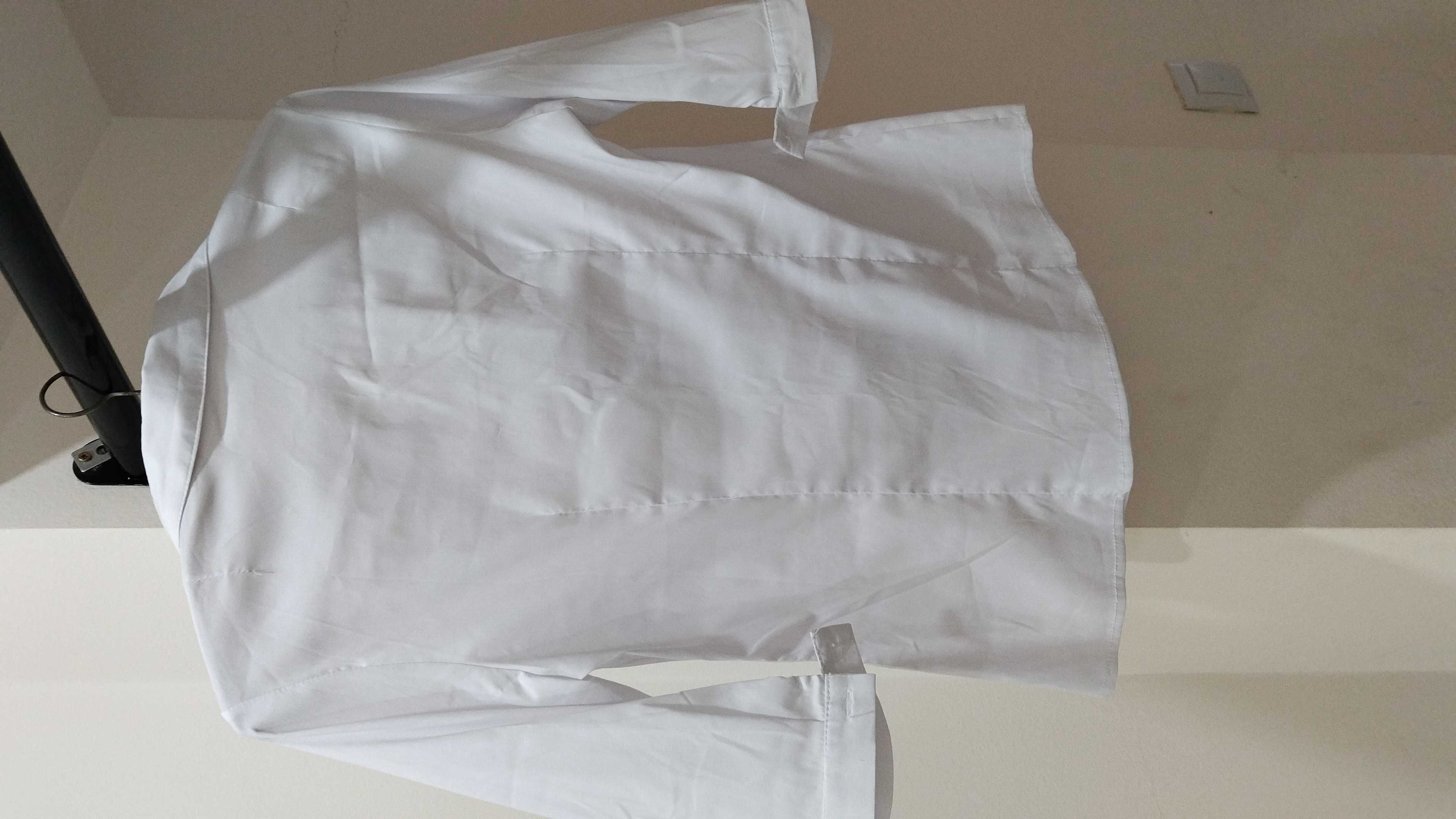 Блузка белая, размер 42.