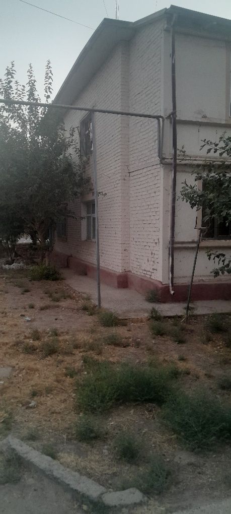 Квартира сотилади