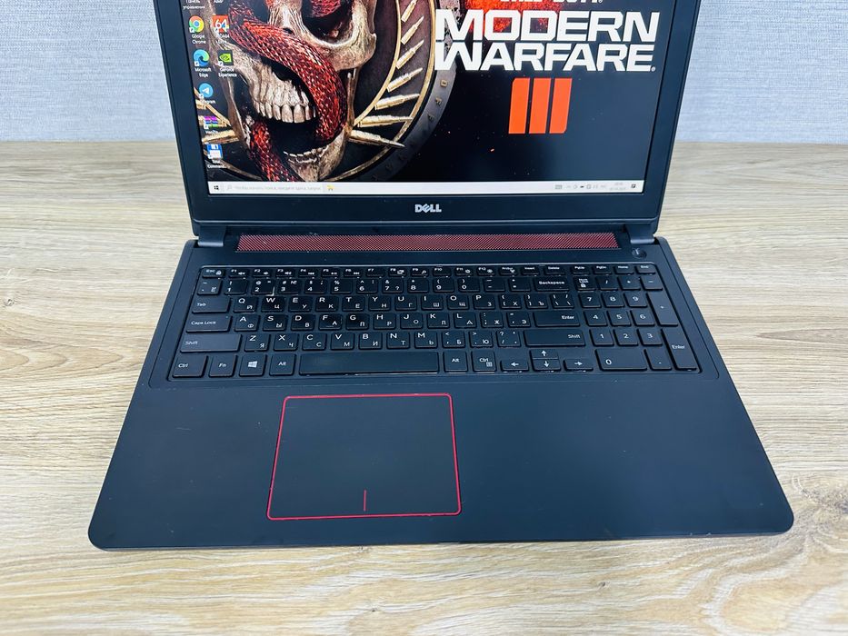 Недорого DELL Core i5+GTX960-4 ГБ Мощный, Игровой ноутбук для Игр