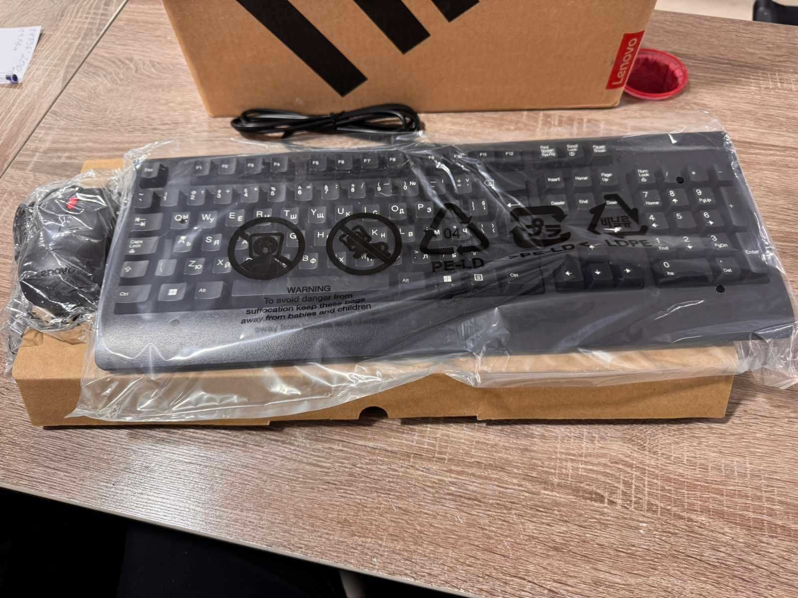 Настолен компютър Lenovo M70s Gen 3 (11T7) i3-12100 16GB 256GB