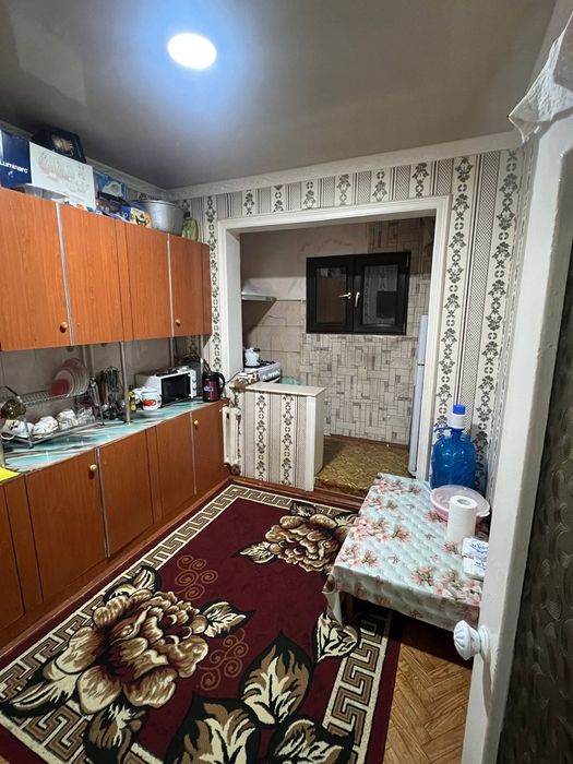 Uy sotiladi srochniy, Qoraqamish, 2xona, 60kvm,