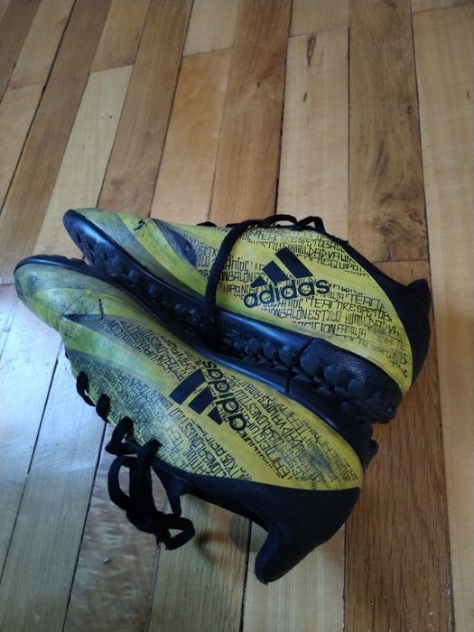 Ghete de fotbal pentru copii