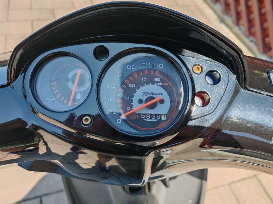 Piaggio Typhoon 125