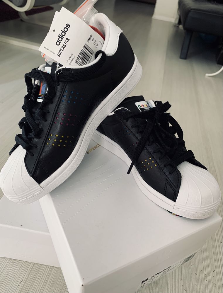 Adidas superstar