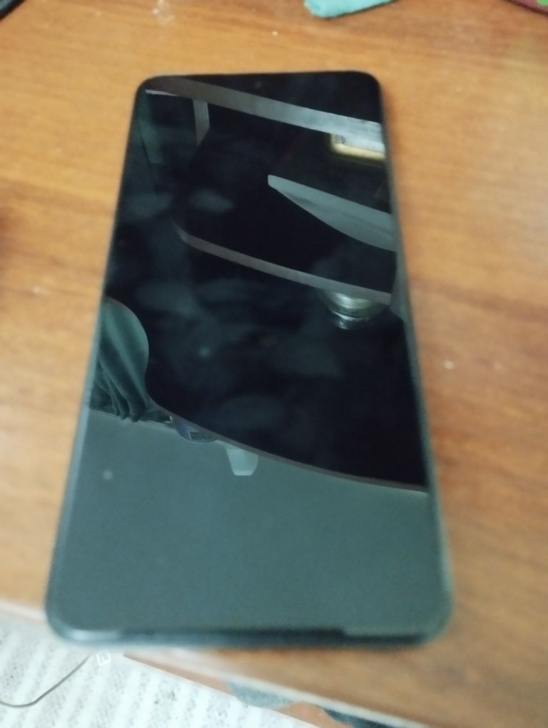 Продам ONE PLUS 10r почти новый