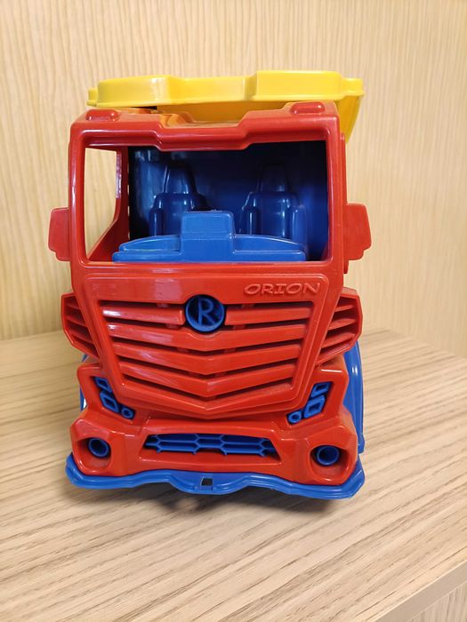 Голям камион за игра