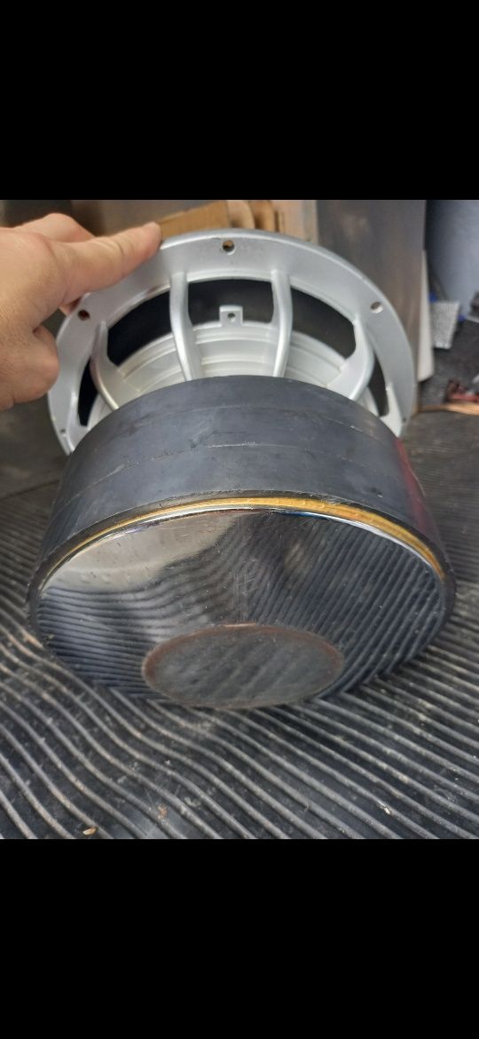 Субвуфера 10" Re audio MT10 1500w Rms Rms