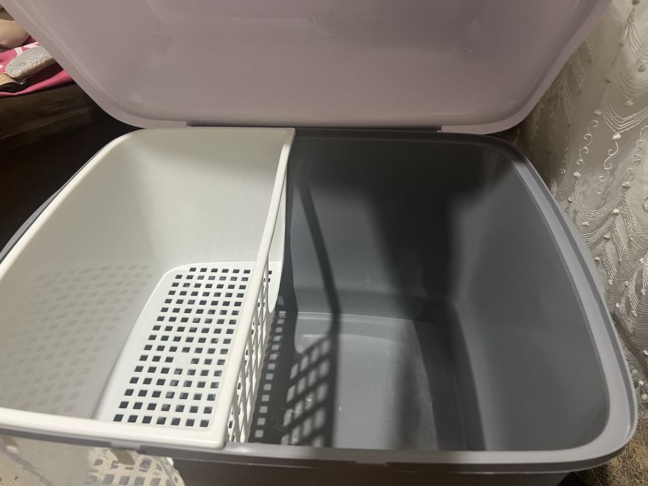 Продаю лоток,лопатку,миску,когтеточку и расческу