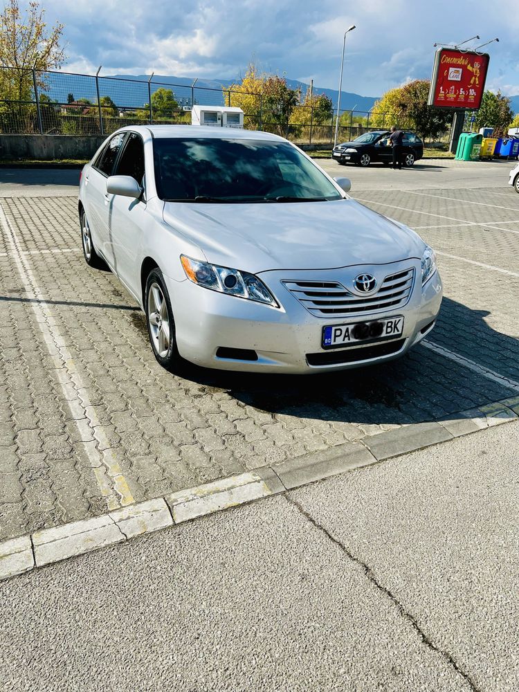 Toyota Camry 2.4 бензин