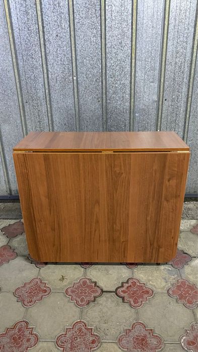 Продам Стол Книжку +доставка