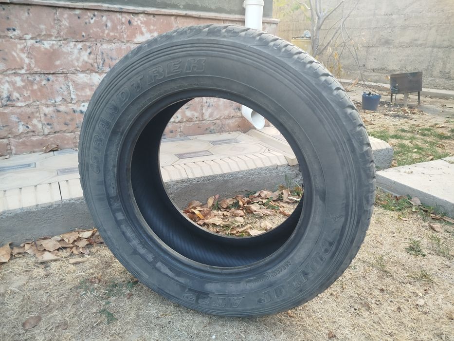 Зимние шины 265/60/18