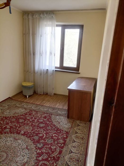 Квартира сотилади 2х хонали горгаз Саодат ресторани якинида