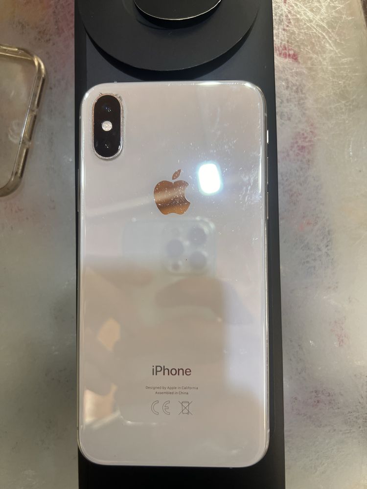 Iphone XS използван 64gb