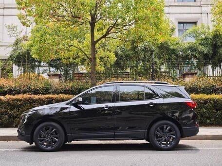 Chevrolet EQUINOX RS Turbo FULL — 2022 год