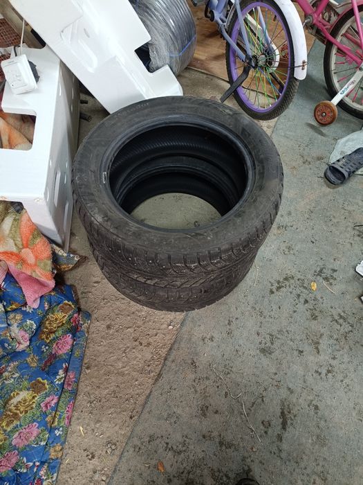 Продам покрышки 205/55/16