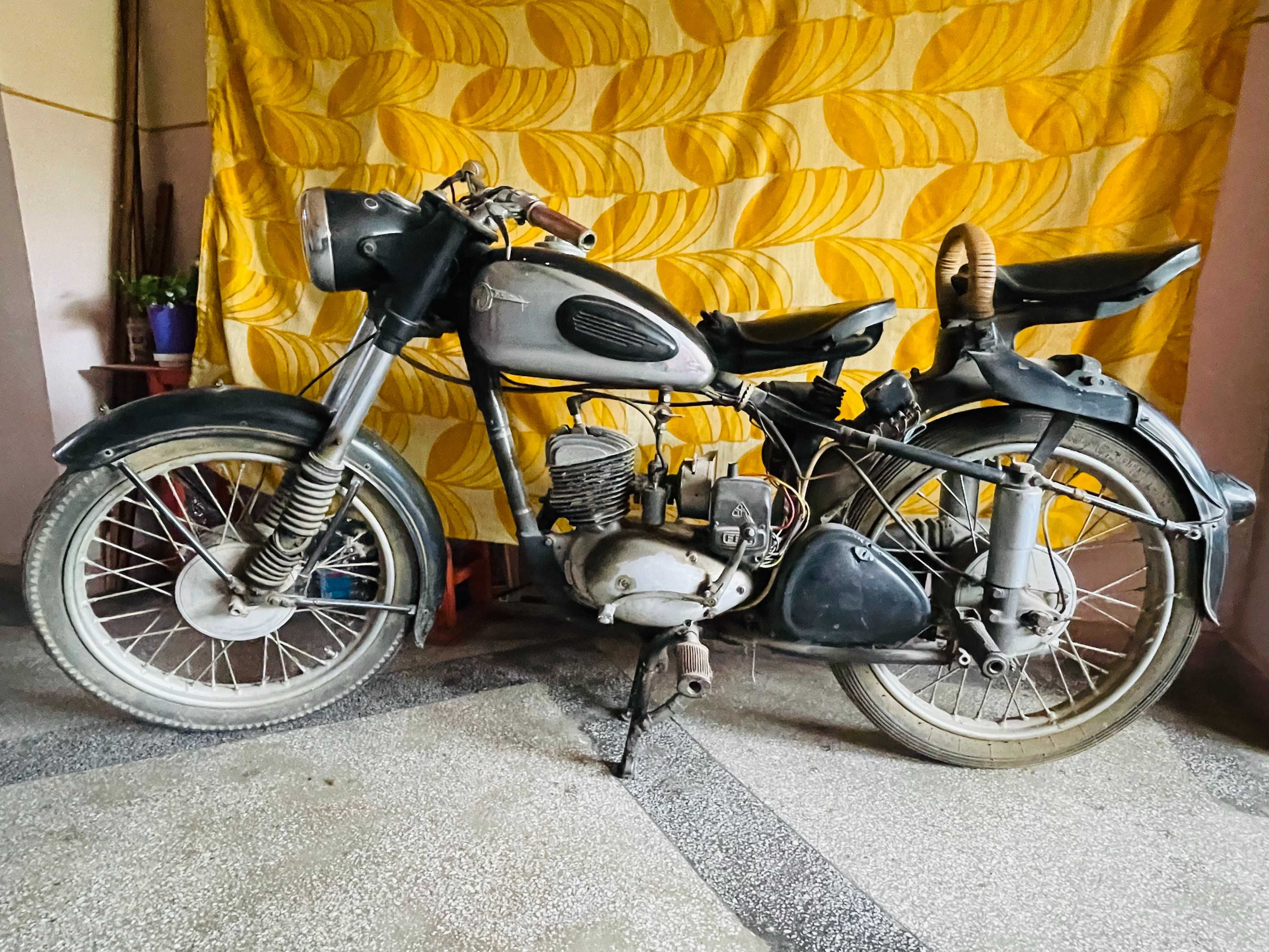 Motocicleta MZ 125, an fabricatie 1959