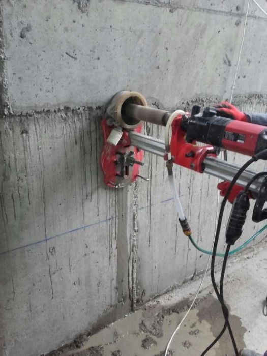 Carotare beton, gaura hota, evacuare centrala, aer conditionat