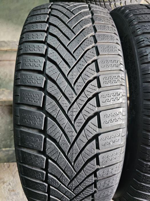 2 anvelope iarna 215 55 17  Falken 2022