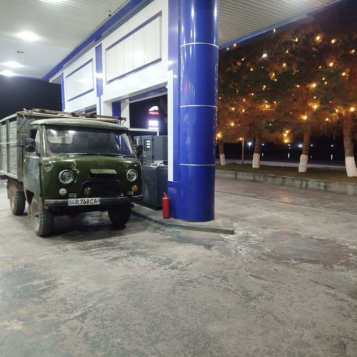 Uaz 3303 sotiladi