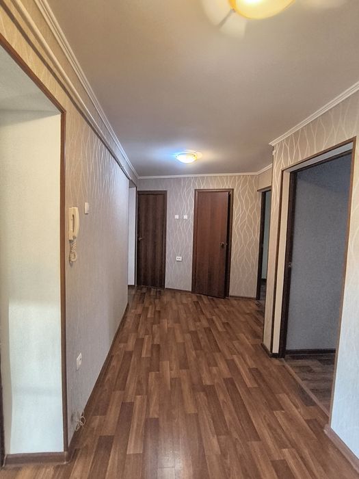 Продам 4-х комнатную квартиру