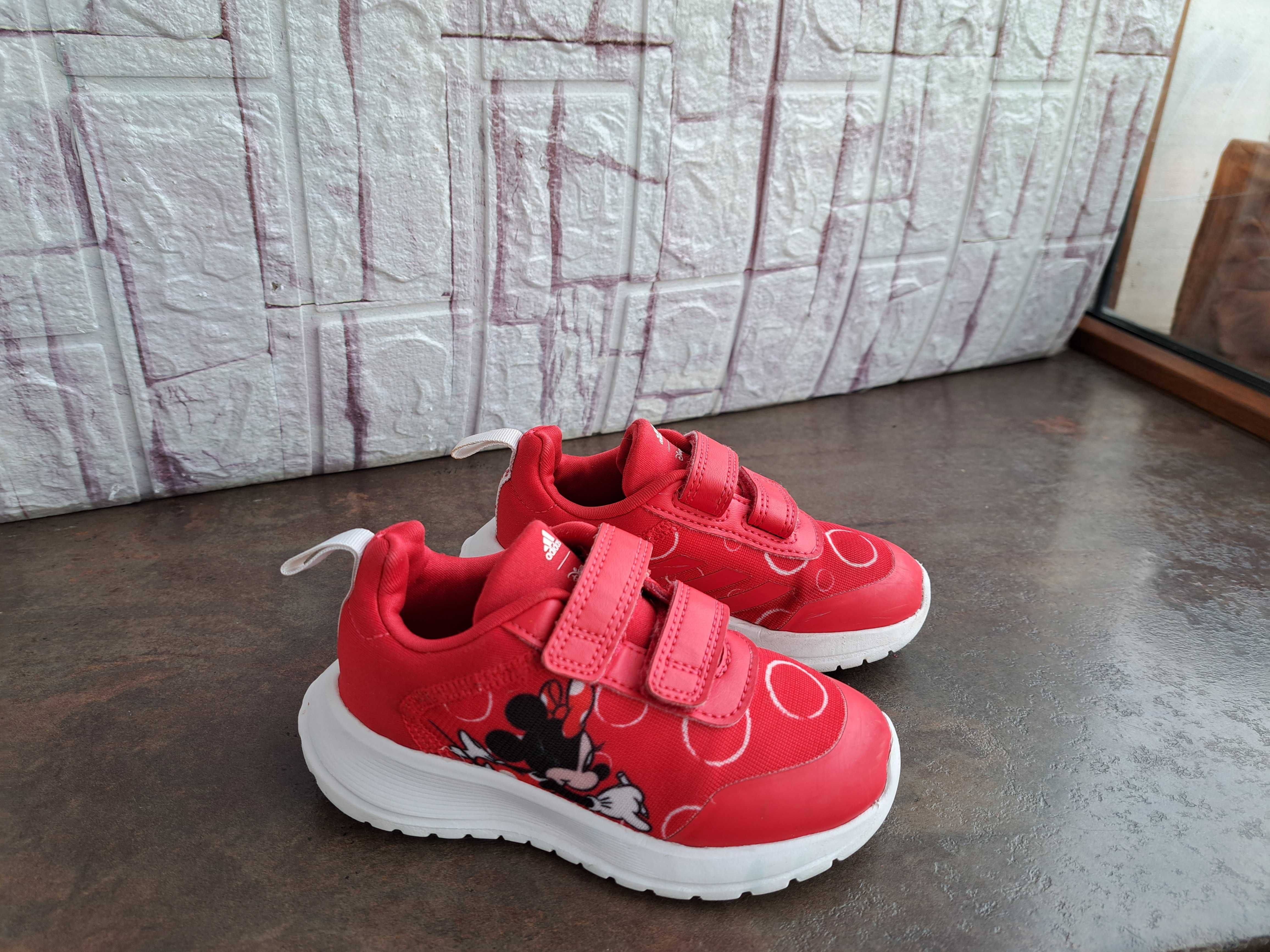 детски маратонки,кецове,спортни обувки,Adidas,адидас,ном 25,за момиче
