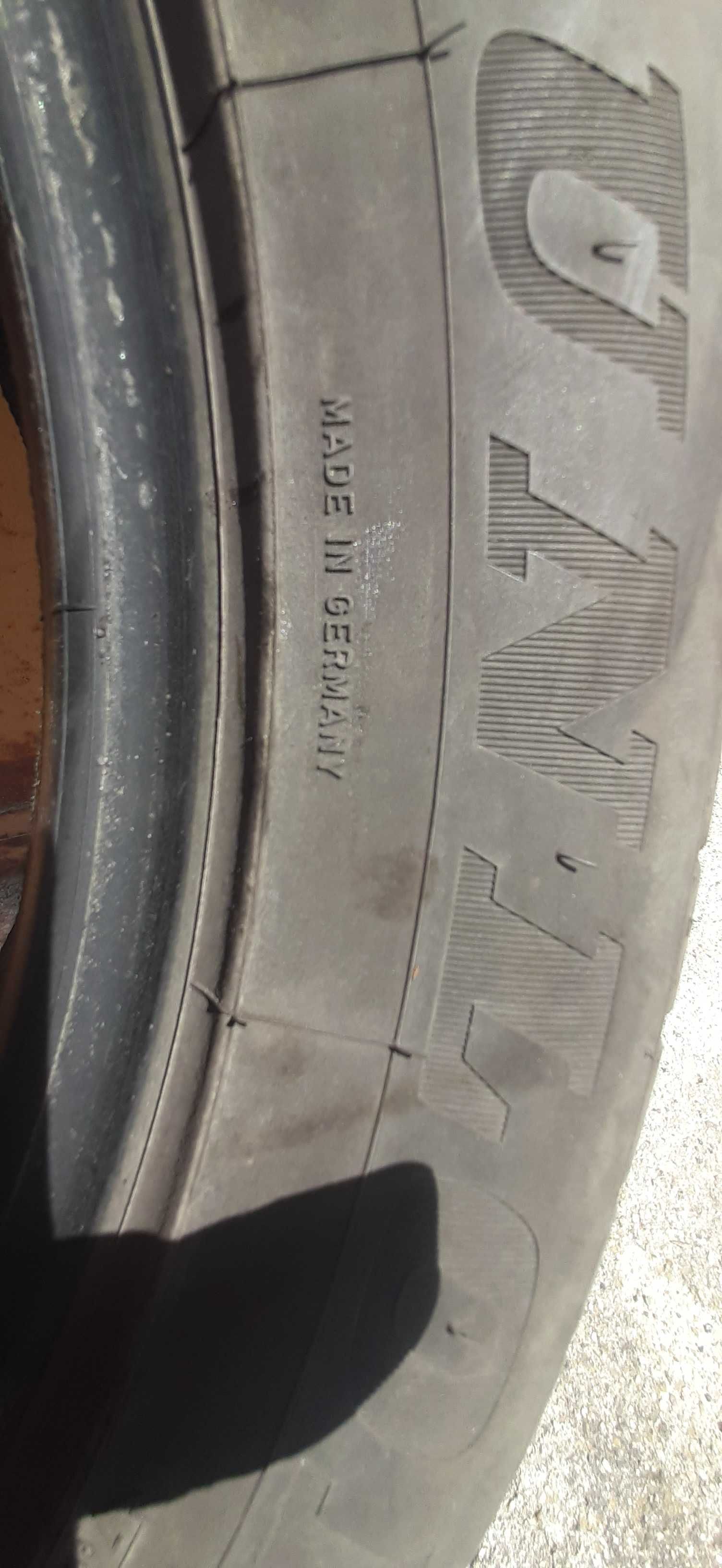 Летни гуми DUNLOP 235/55/19