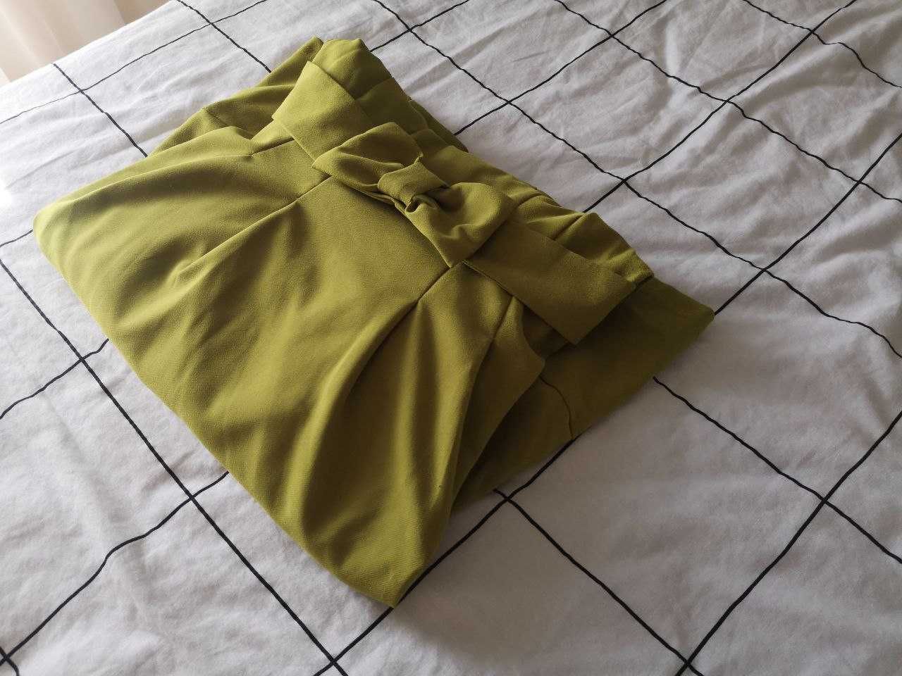 Тревисто зелена рокля - нова. Размер S/М