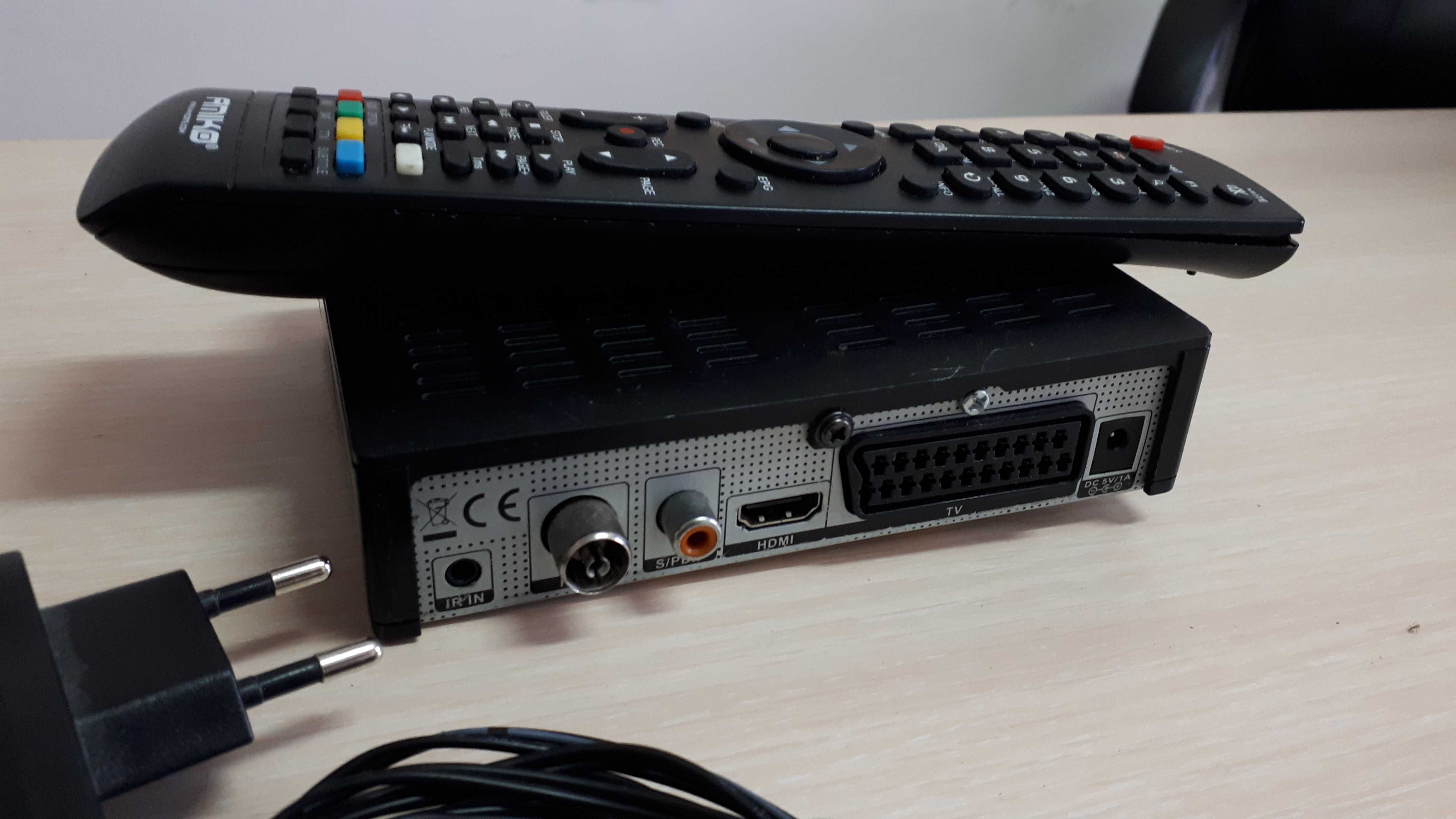 HD приемник/тунер за цифрова кабелна/ефирна телевизия DVB-C/DVB-T2