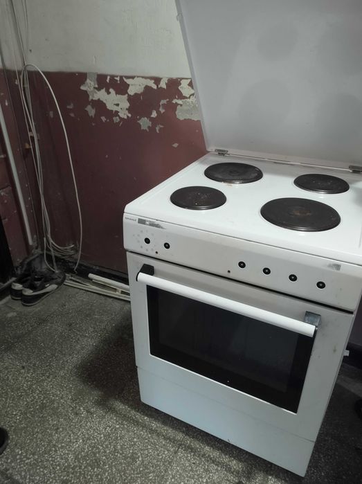 Електрическа готварска печка SNAIGE