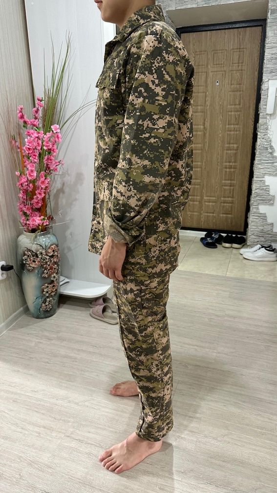 Продаю военный форму
