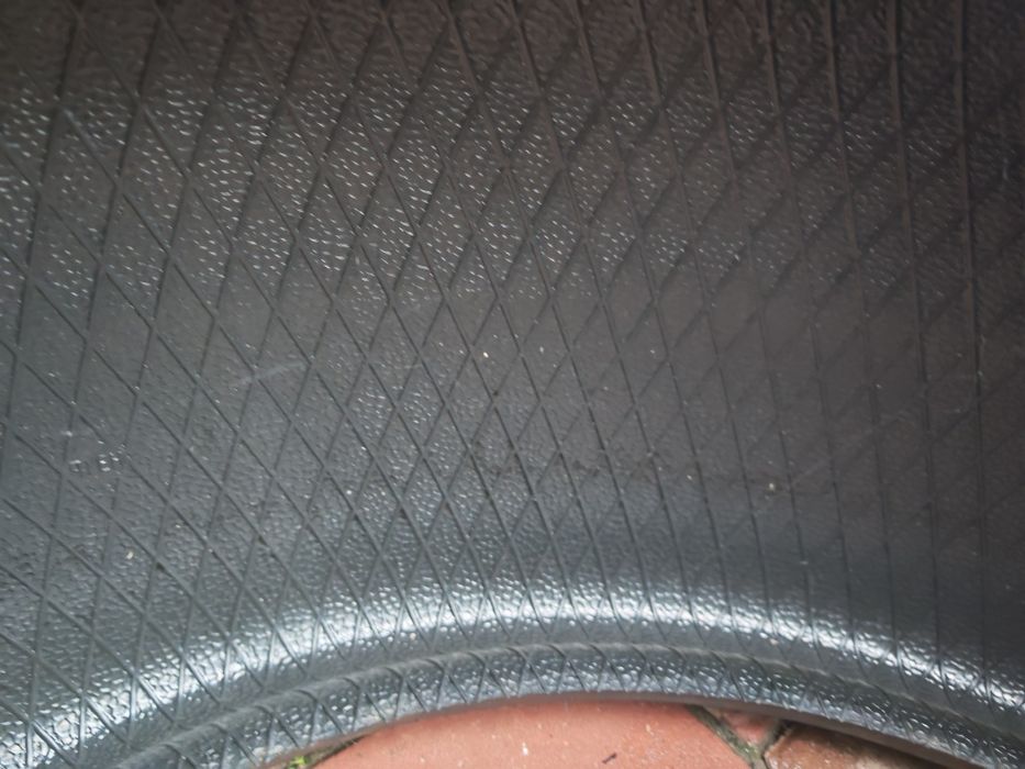 Anvelopa IARNA Goodyear Ultragrip Performance + NOUA 275 35 R21 8.25mm