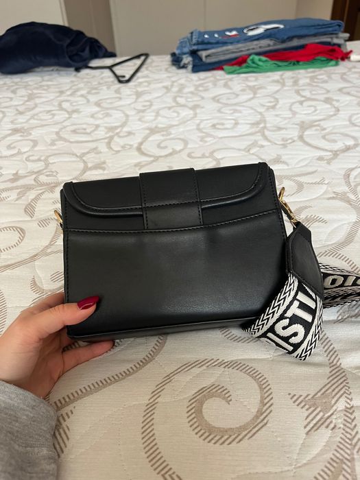 Черна дамска чанта