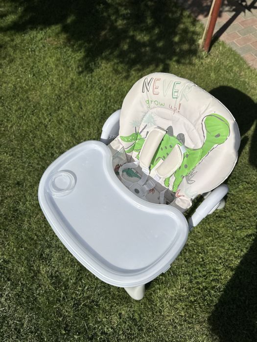 Scaun de masa bebelusi