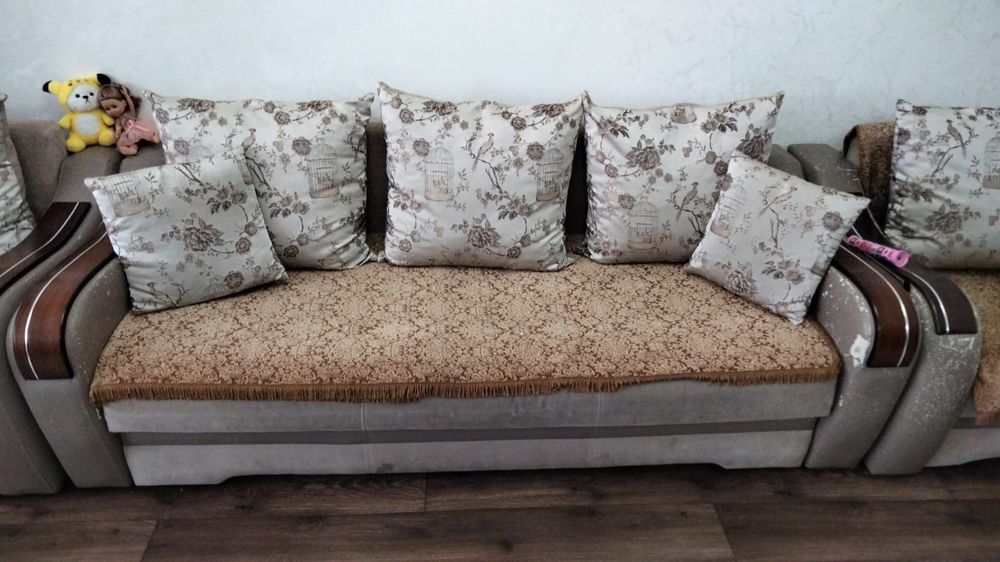 Продаю диван 3 ку