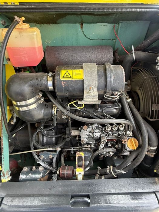 Miniescavator yanmar 2,8 tone! Posibilitate rate avans 0 !