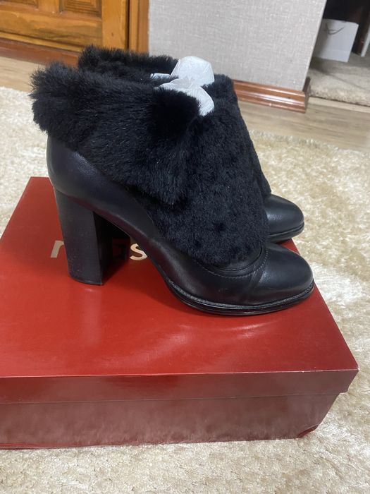 Продам ботинки кожаные