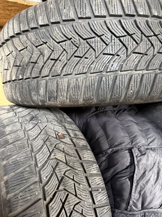 Зимни гуми  245 40 19 dunlop winter sport 5