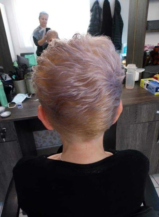 Salon de înfrumusețare Zorilor!