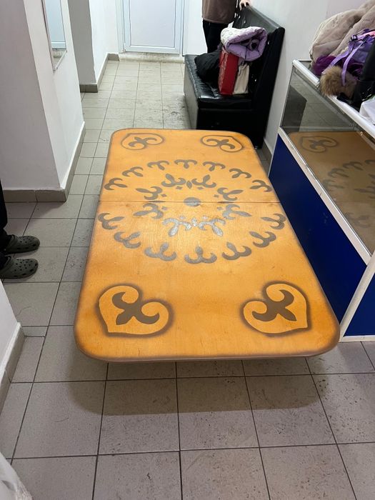 стол круглый доставка 1000