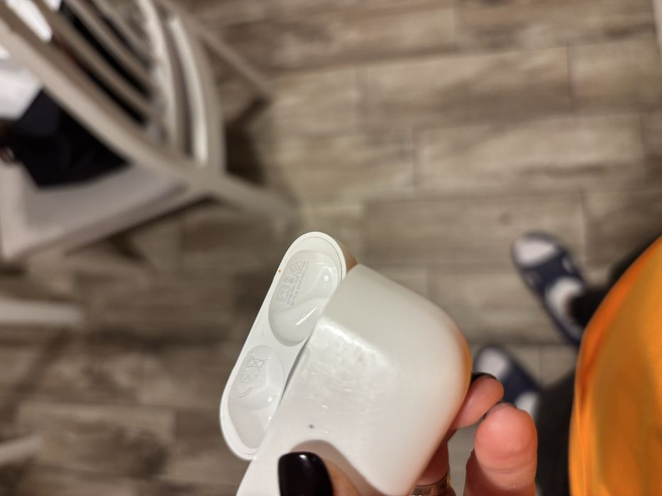 Casti airpods pro originale nefucntionale - case