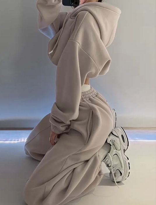 Спортивный костюм