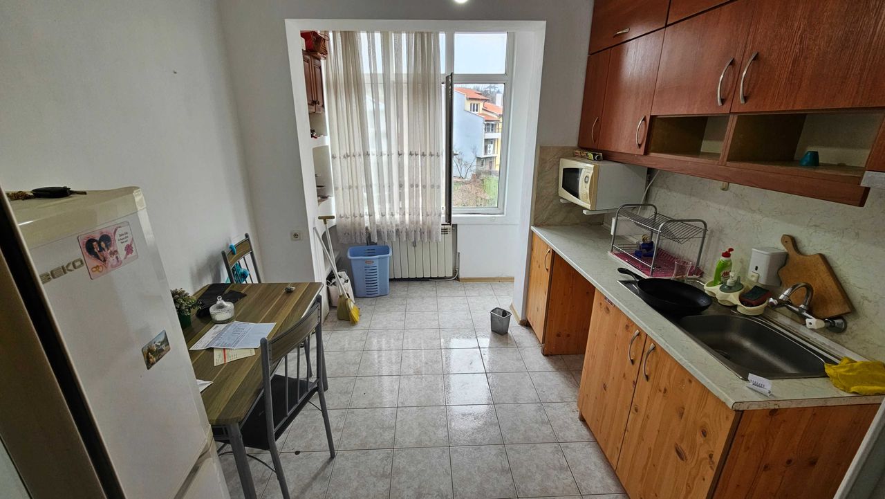 Продава се Двустаен апартамент в Разград, Възраждане - 55 кв.м за 1716 €/кв.м - Снимка #4