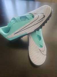 Футболни обувки Nike [стоножки]