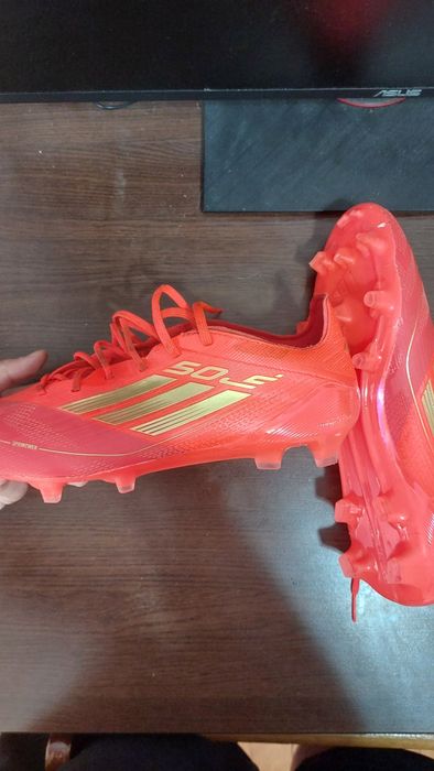 Ghete fotbal Adidas F50 Elite FG TWO
HORIZONS