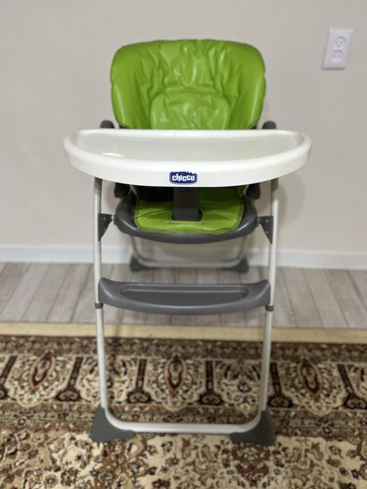 Стульчик для кормления малыша Chicco